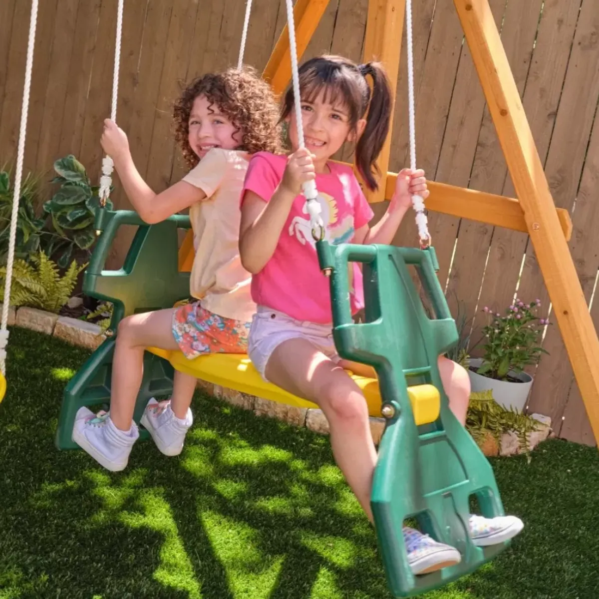 Swing Sets^KidKraft Bear Cave Lodge Swing Set / Playset