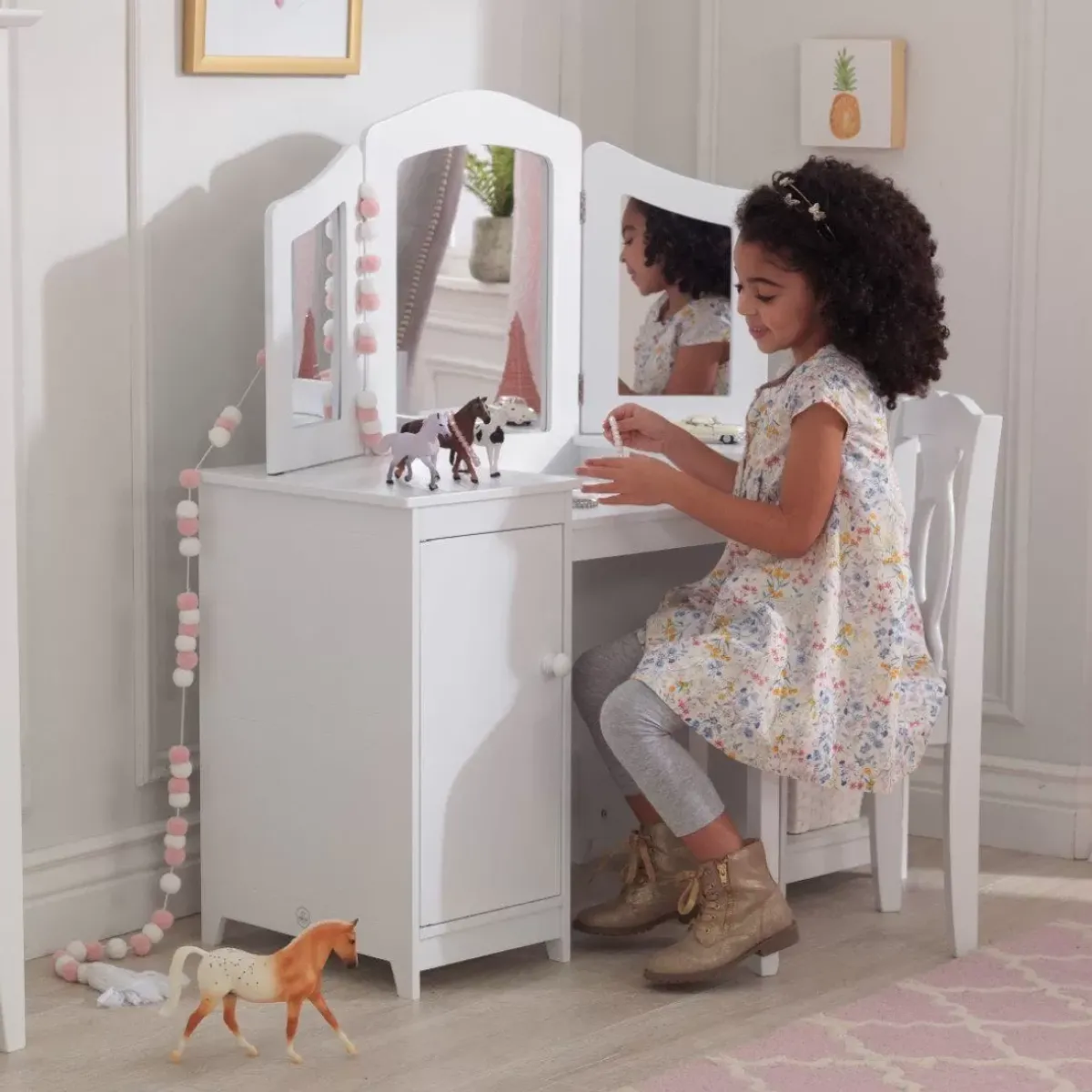 Bedroom^KidKraft Deluxe Vanity & Chair