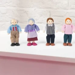 Dolls^KidKraft Doll Family Of 7 - Caucasian