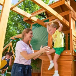 Swing Sets^KidKraft Ridgeview Deluxe Clubhouse Wooden Swing Set / Playset